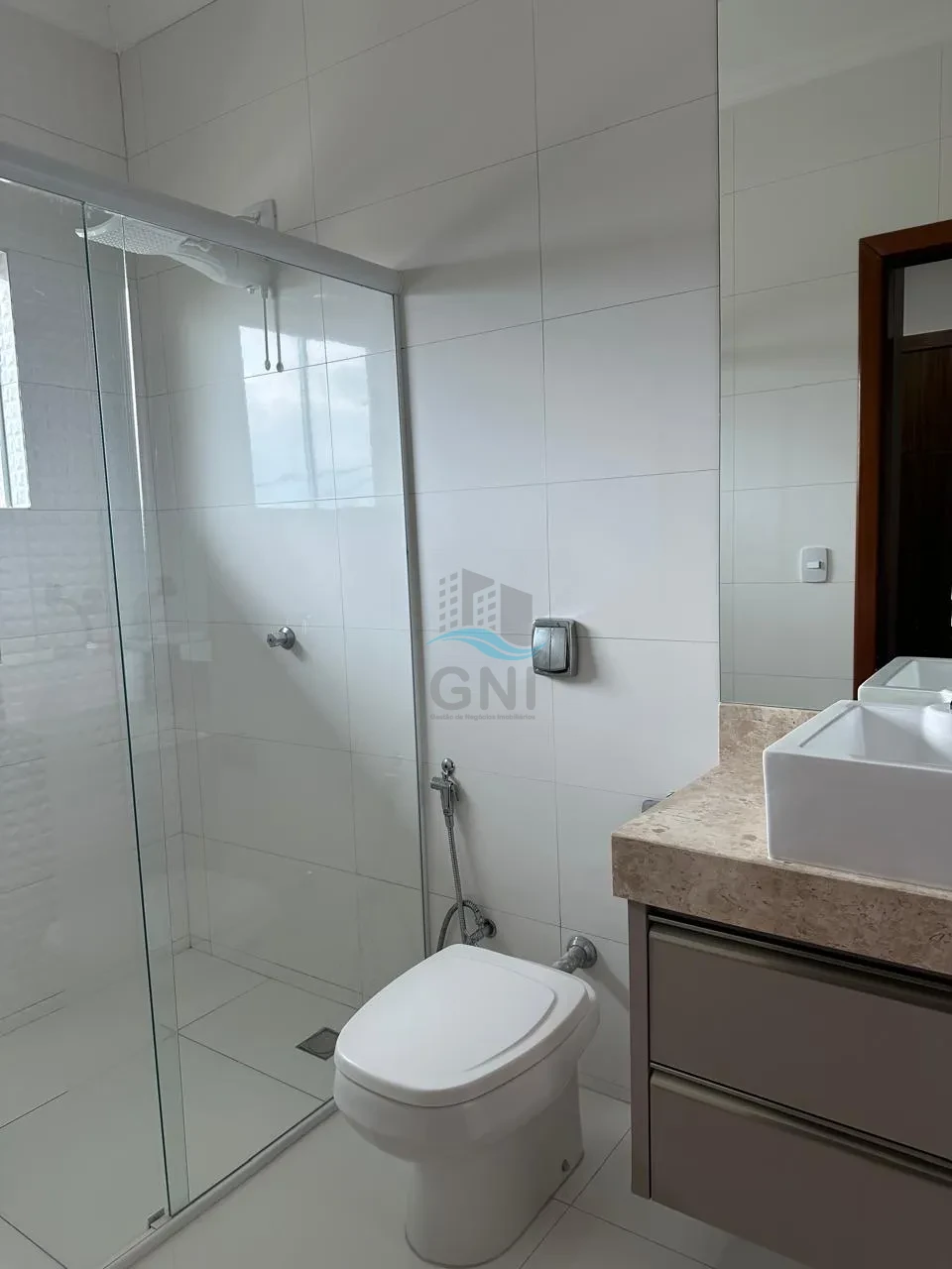 Imagens do imóveis CASA PARA LOCAÇÃO - CONDOMINIO MORADA DAS FLORES