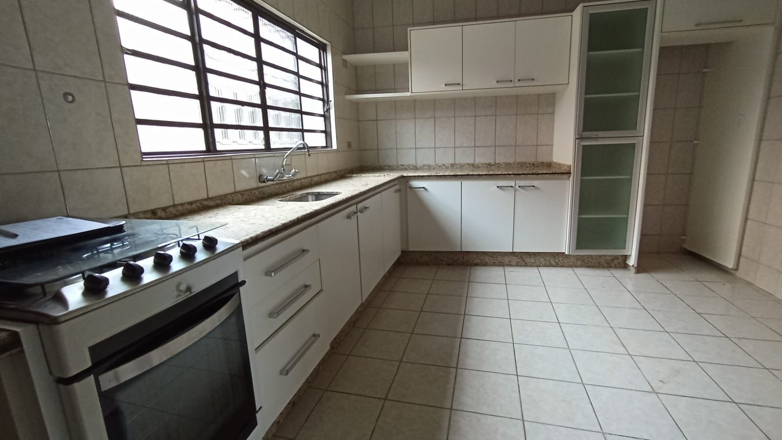 Imagens do imóveis CASA A VENDA - BAIRRO PORTAL DE VERSALHES II