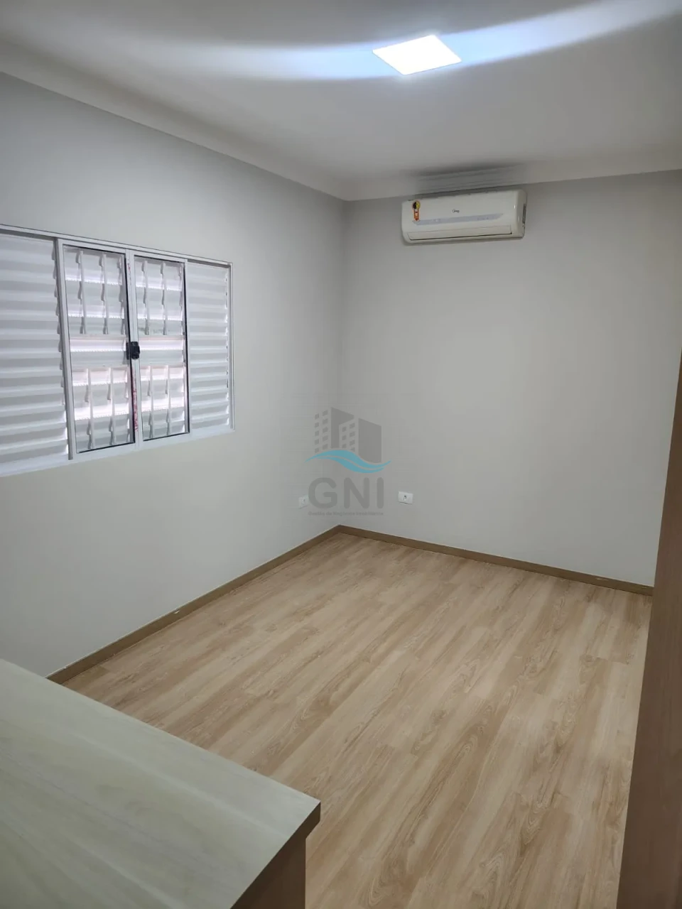 Imagens do imóveis CASA A VENDA - JARDIM ALPES I