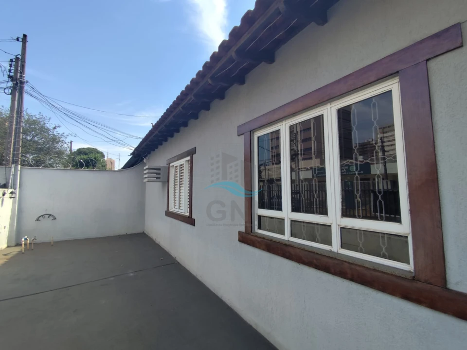 Imagens do imóveis CASA PARA LOCAÇÃO RESIDENCIAL/COMERCIAL - BAIRRO AURORA