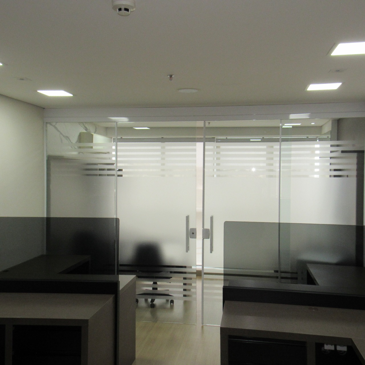 SALA COMERCIAL PARA LOCAÇÃO - EDIFICIO PALHANO BUSINESS CENTER Imagens do imóveis SALA COMERCIAL PARA LOCAÇÃO - EDIFICIO PALHANO BUSINESS CENTER