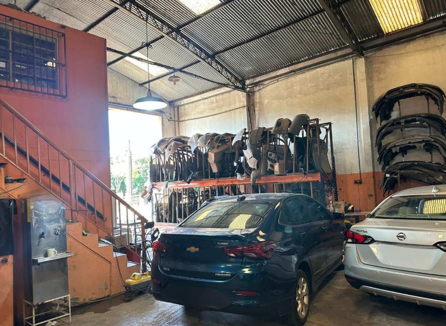 BARRACÃO PARA LOCAÇÃO - AVENIDA DEZ DE DEZEMBRO Imagens do imóveis BARRACÃO PARA LOCAÇÃO - AVENIDA DEZ DE DEZEMBRO