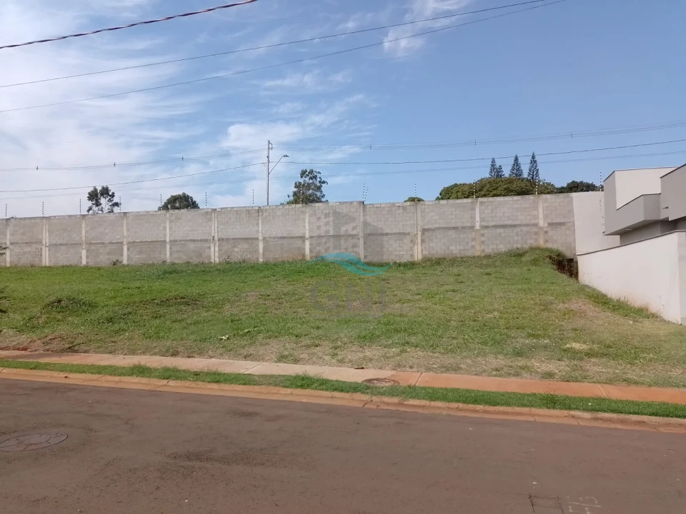 Imagens do imóveis TERRENO A VENDA - CONDOMINIO GOLDEN PARK II