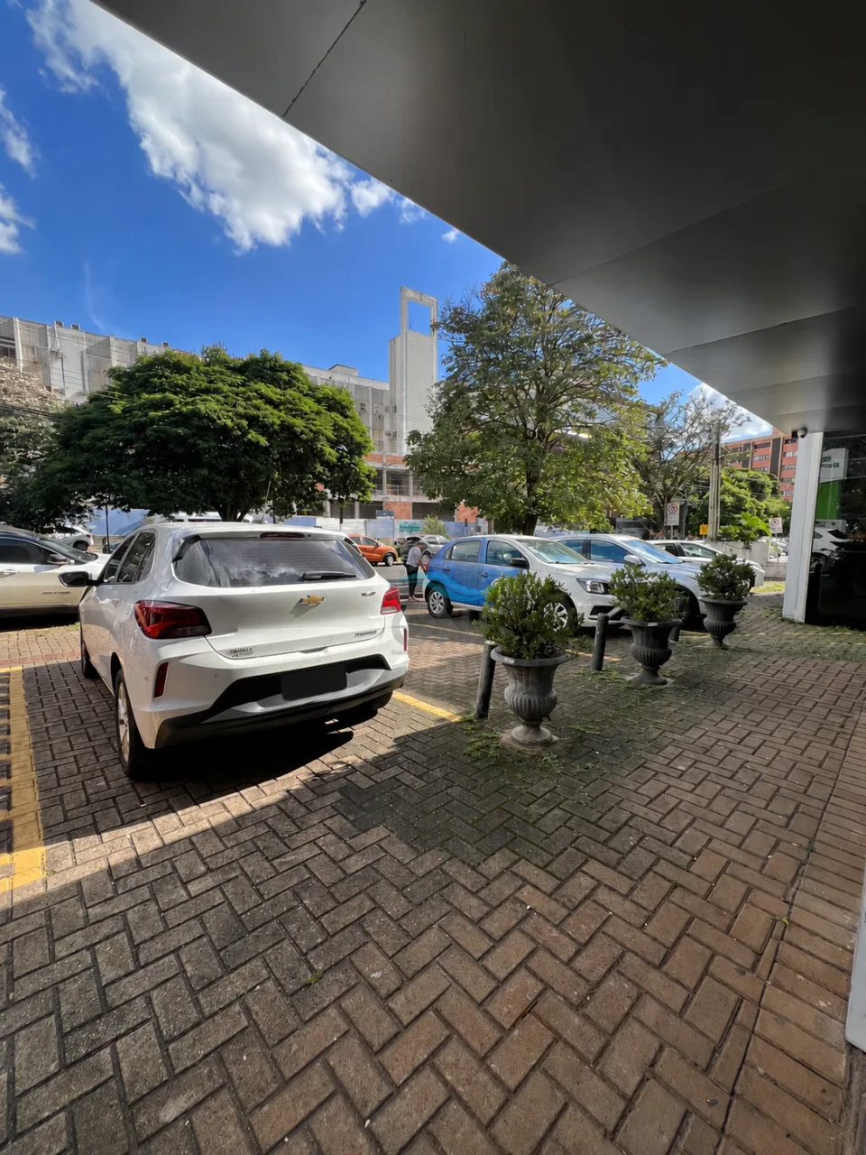 Imagens do imóveis SALA PARA LOCAÇÃO - AVENIDA BANDEIRANTES