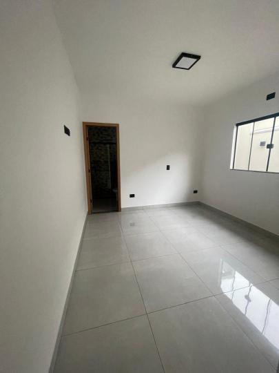 Imagens do imóveis CASA A VENDA - BAIRRO ERNANI