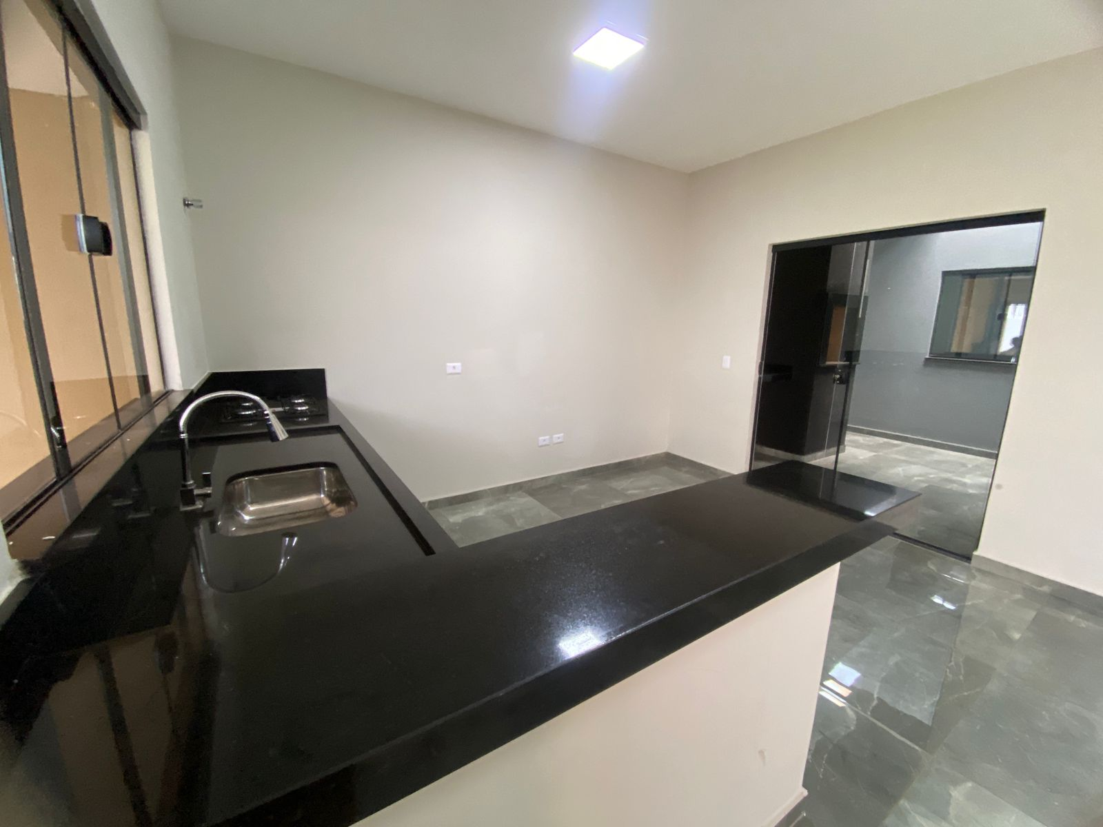 Imagens do imóveis CASA A VENDA - BAIRRO COLÚMBIA