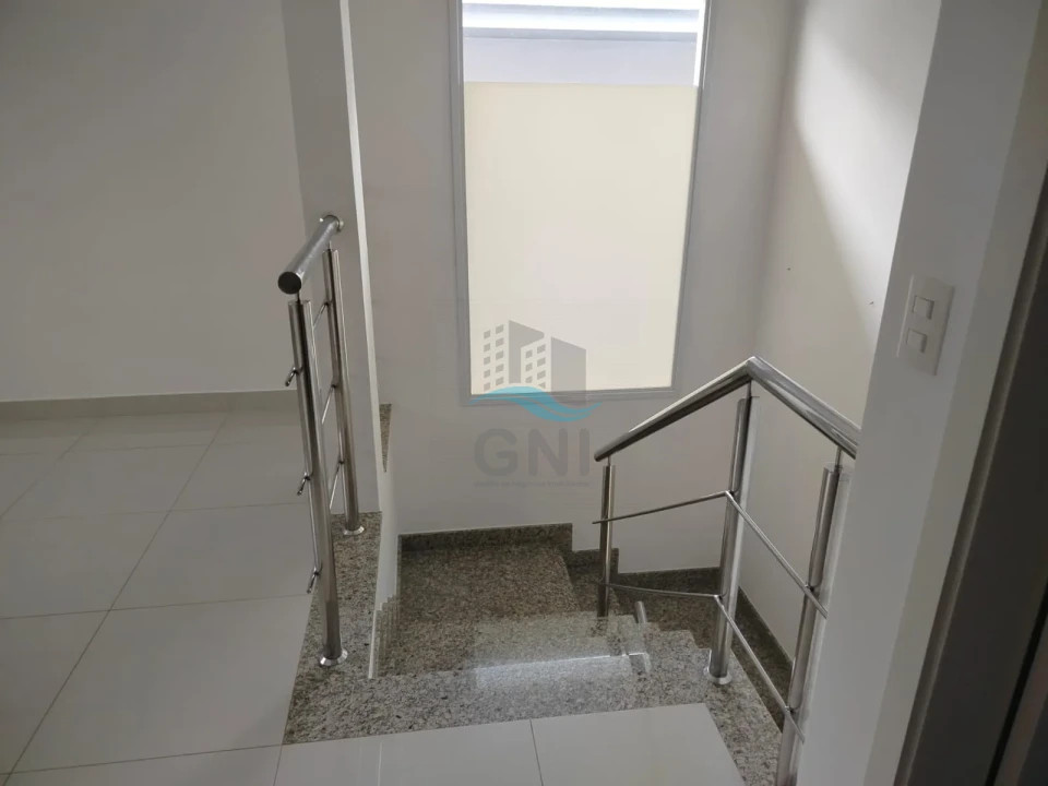 CASA PARA LOCAÇÃO - CONDOMINIO ROYAL MAISON