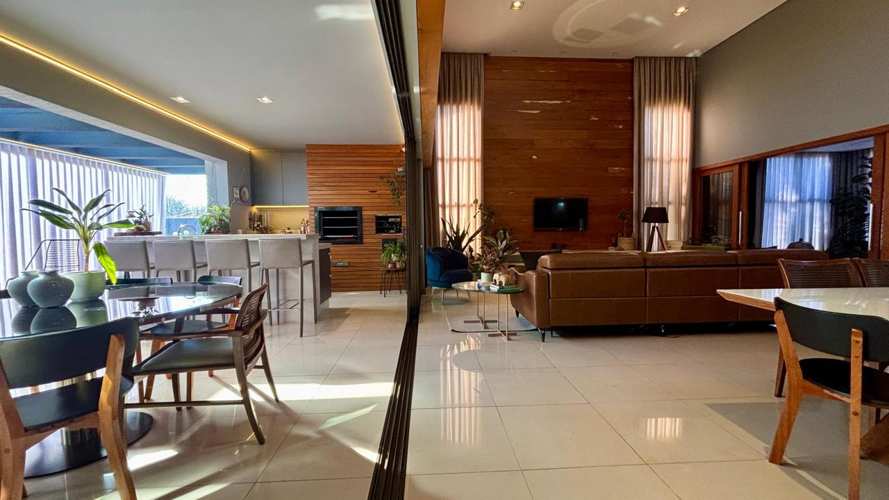 Imagens do imóveis CASA A VENDA - CONDOMÍNIO VILLAGE PREMIUM