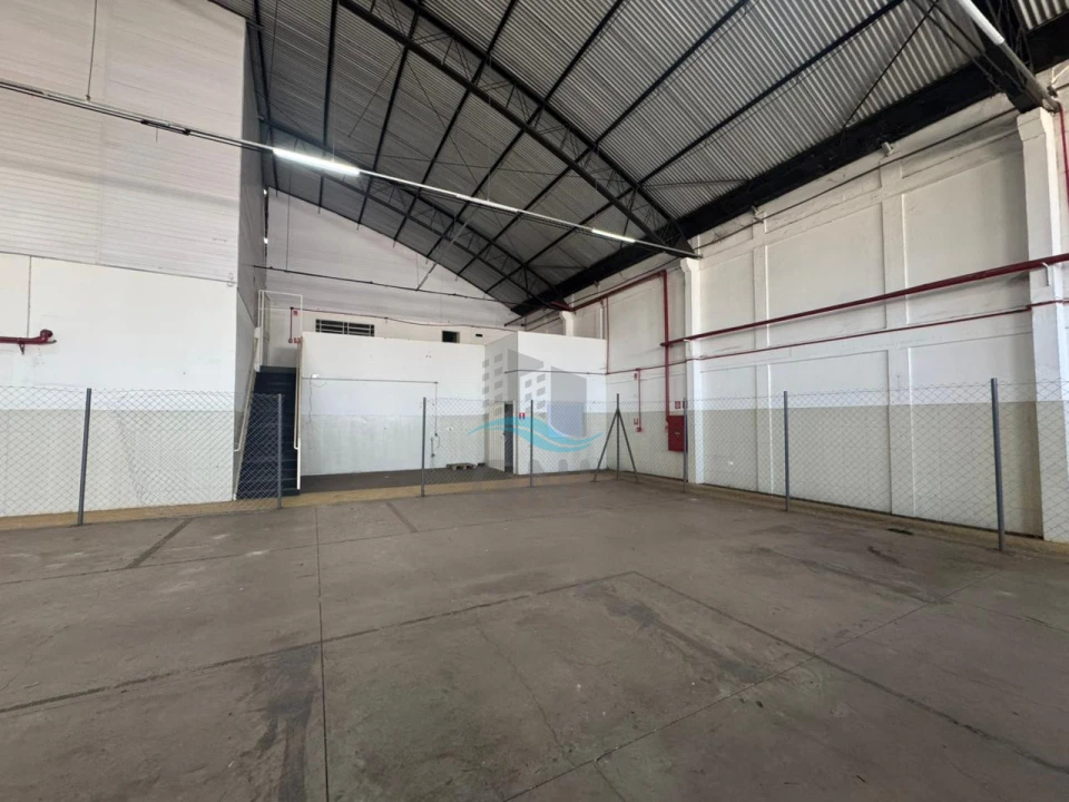 Imagens do imóveis GALPÃO PARA LOCAÇÃO - AVENIDA TIRADENTES