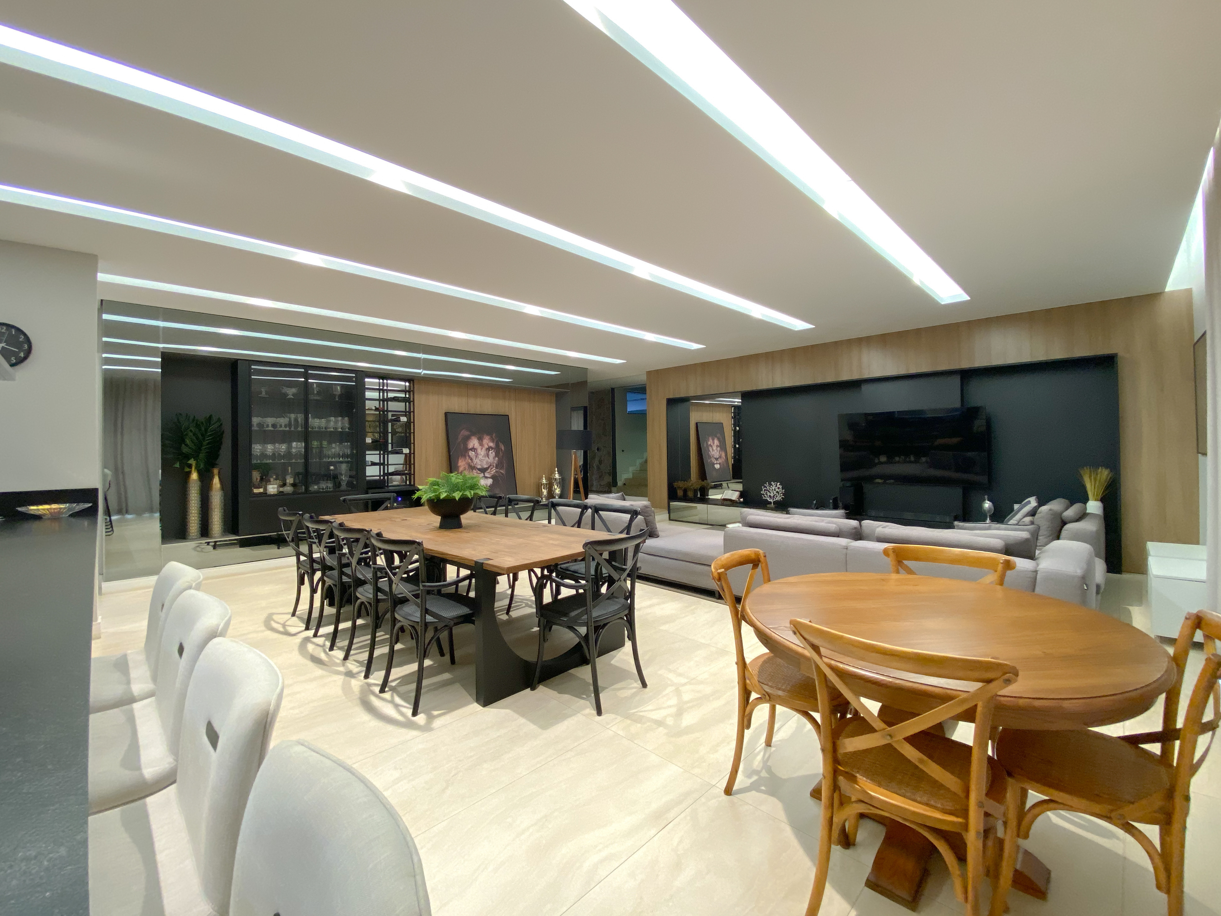 CASA A VENDA - CONDOMINIO ROYAL FOREST Imagens do imóveis CASA A VENDA - CONDOMINIO ROYAL FOREST