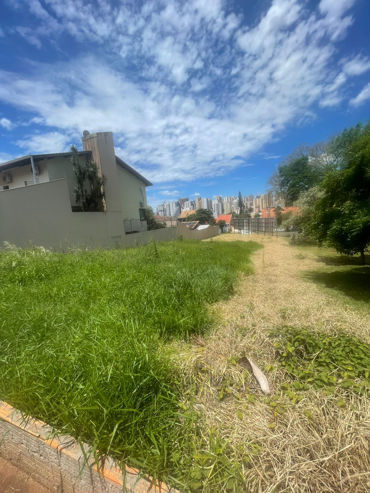 Imagens do imóveis TERRENO A VENDA - JARDIM QUEBEC