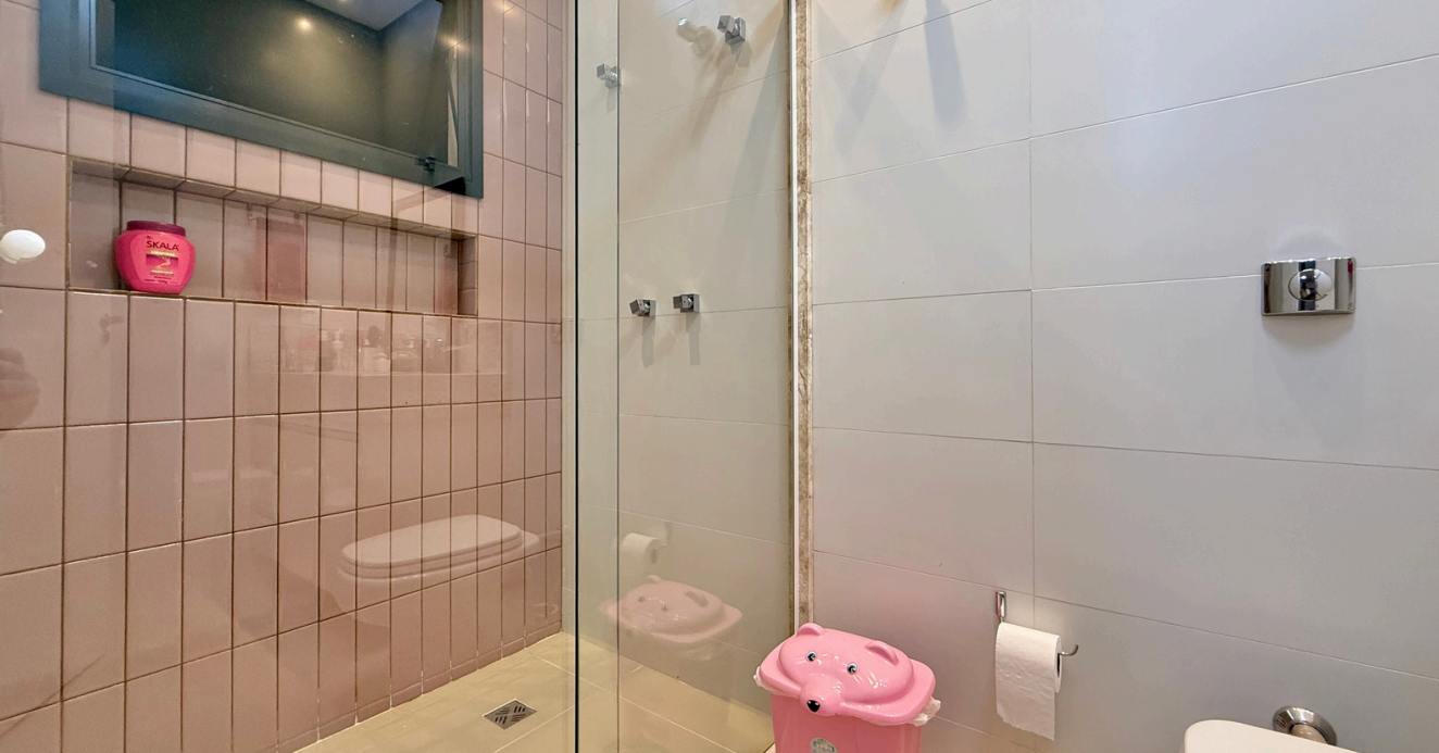 Imagens do imóveis CASA A VENDA - CONDOMINIO ROYAL MAISON