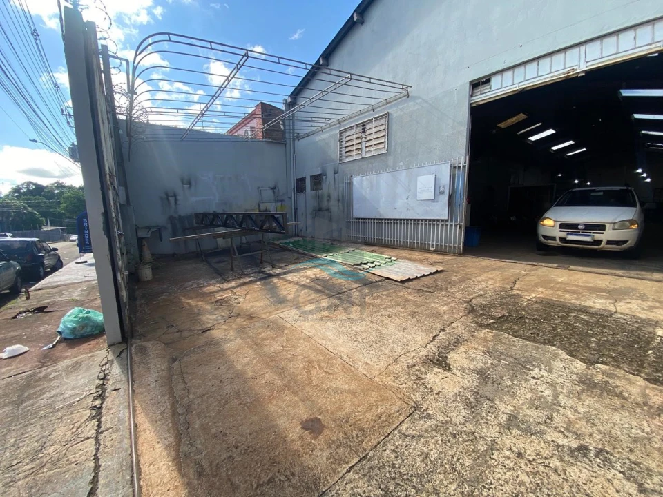 Imagens do imóveis BARRACÃO A VENDA - BAIRRO HELENA