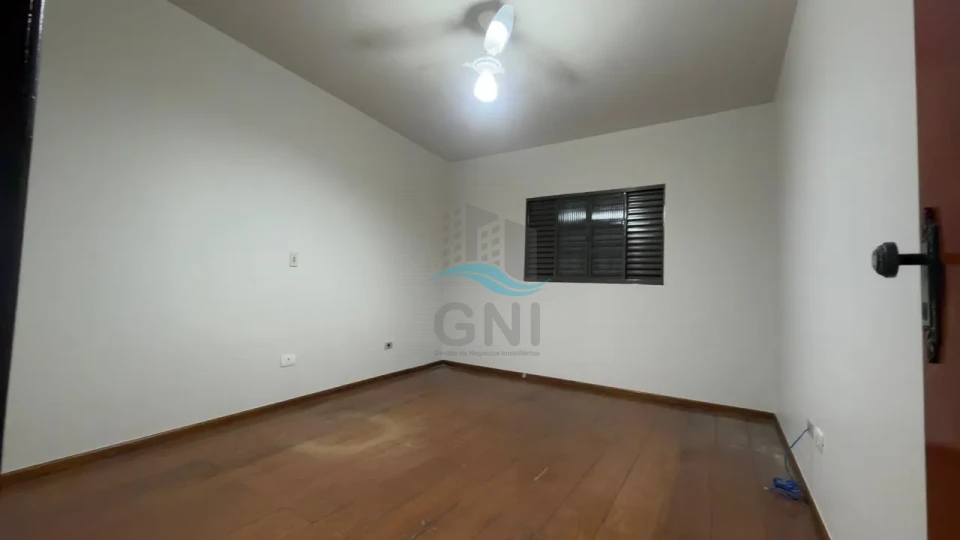 Imagens do imóveis CASA A VENDA - BAIRRO PORTAL DE VERSALHES II