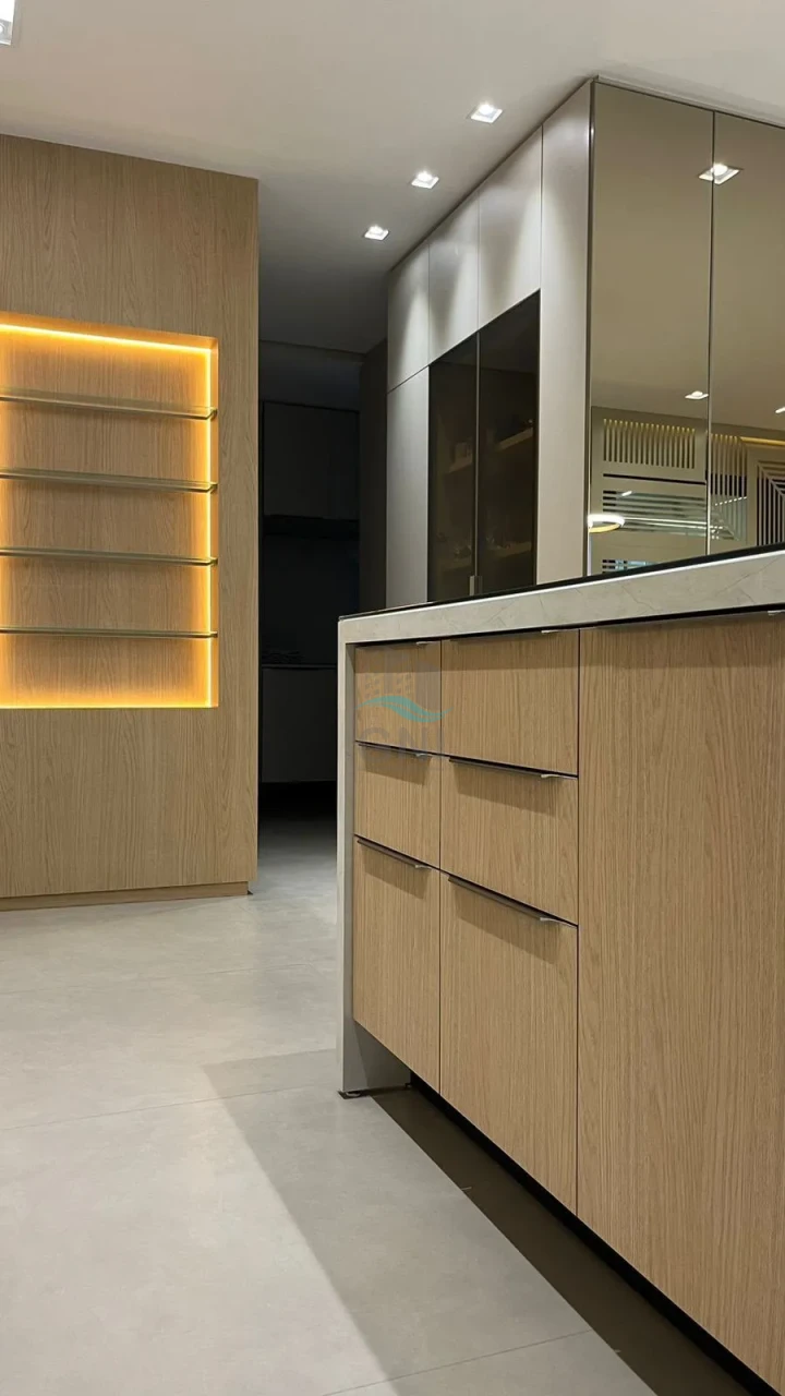 APARTAMENTO A VENDA - EDIFÍCIO TRIANON