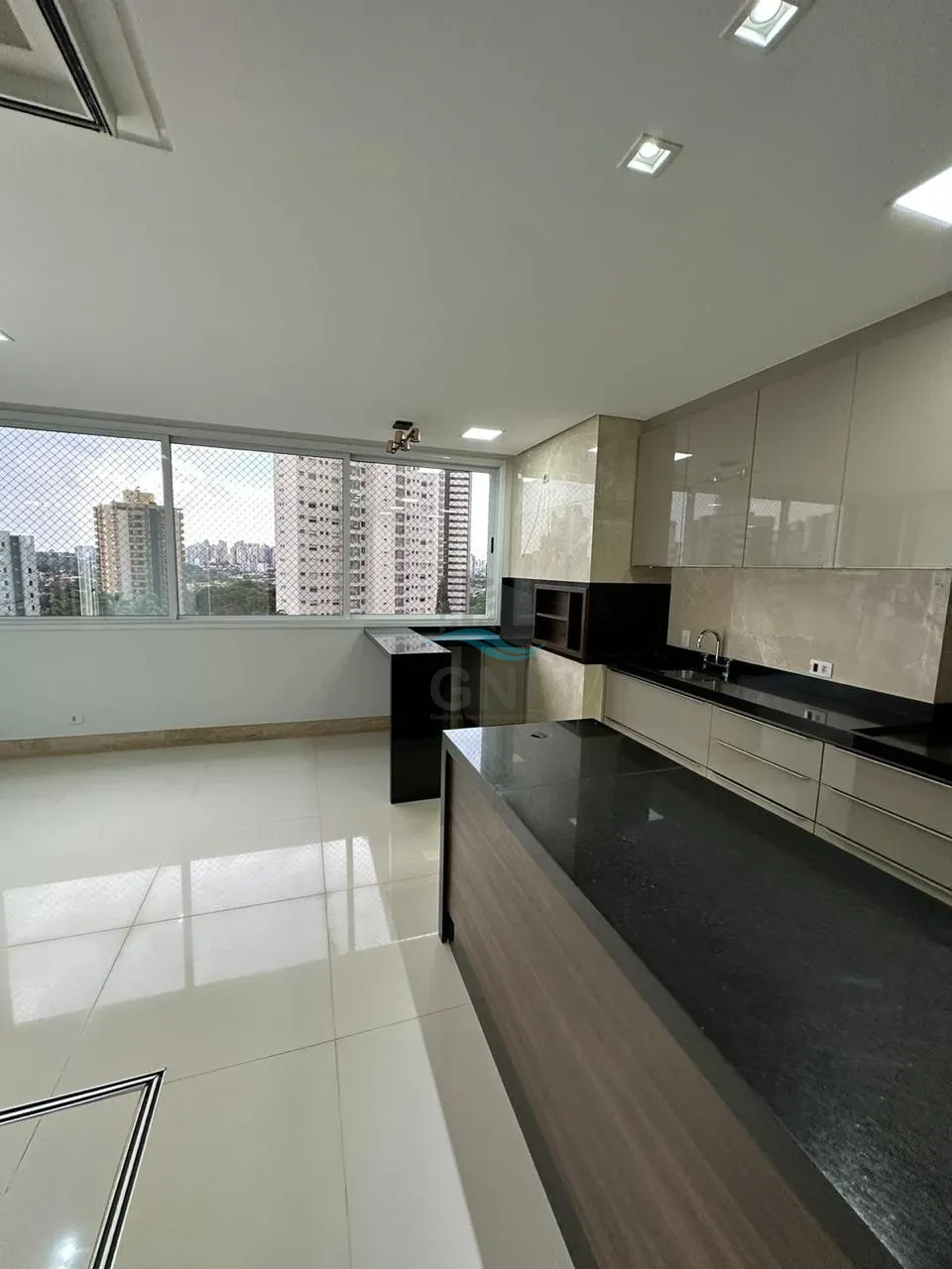 APARTAMENTO PARA LOCAÇÃO - EDIFICIO BATLLÓ
