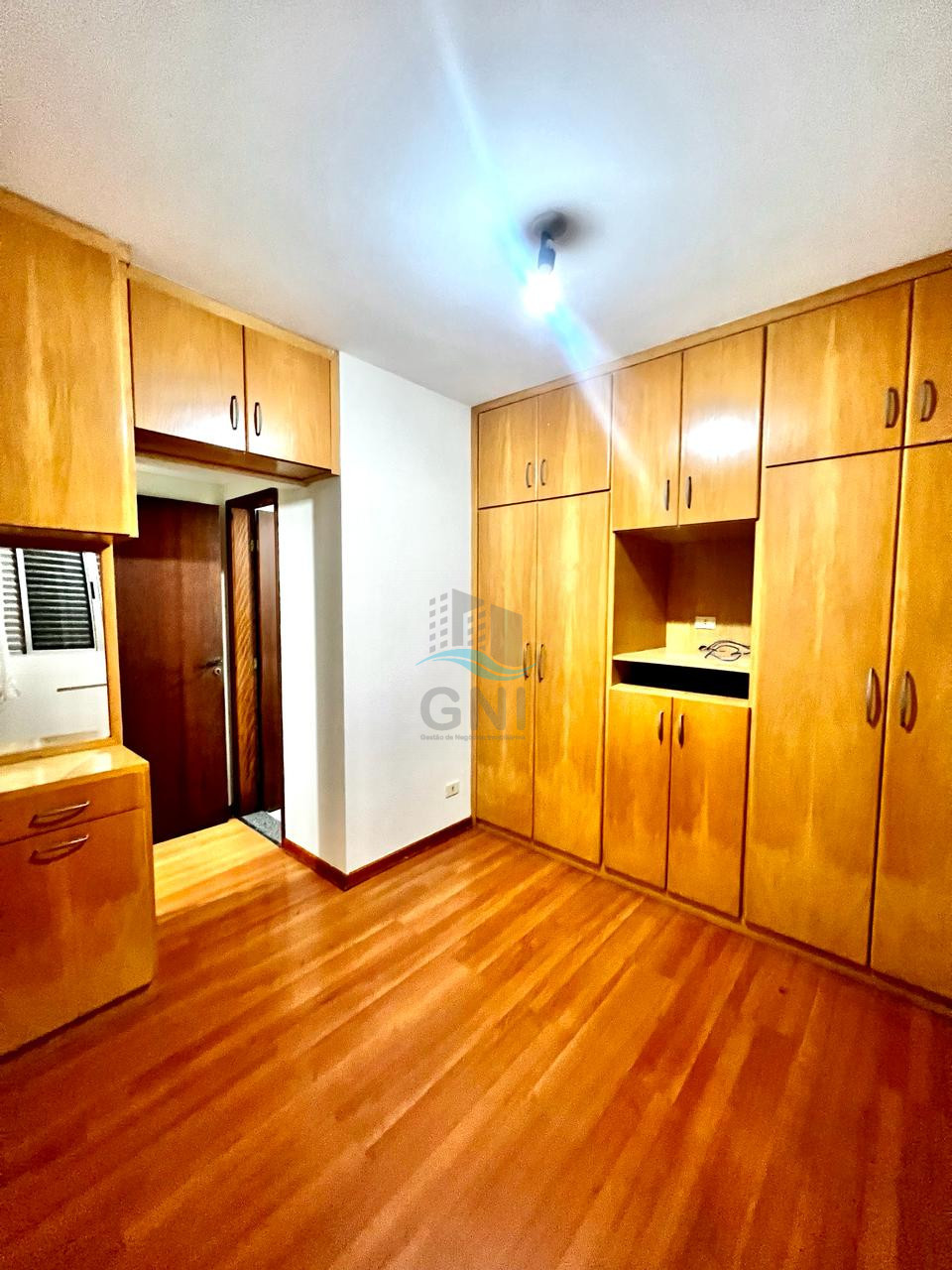 Imagens do imóveis APARTAMENTO PARA LOCAÇÃO - EDIFÍCIO COSTA ESMERALDA