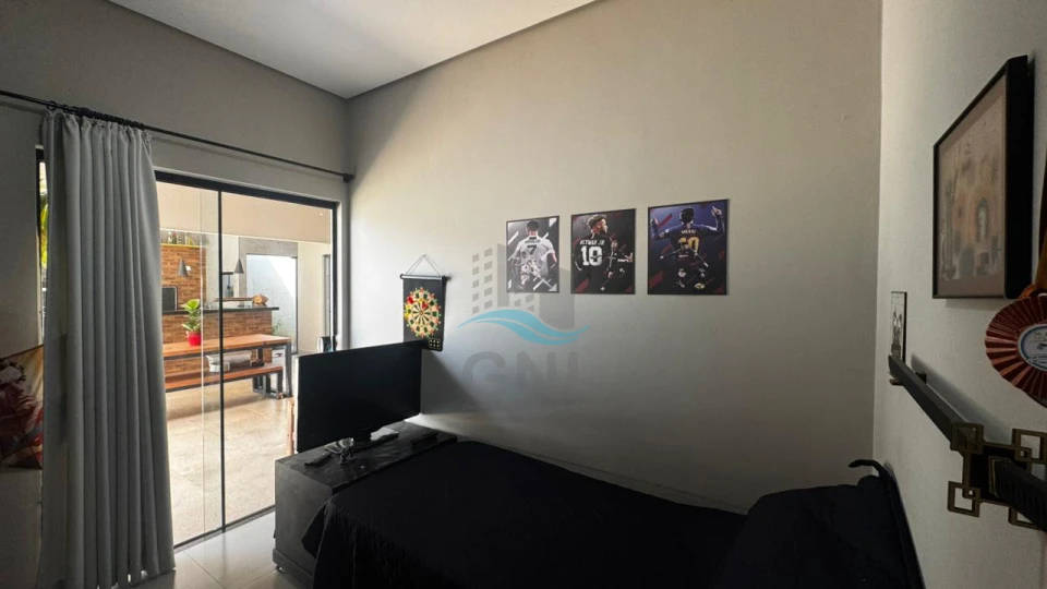 Imagens do imóveis CASA A VENDA - CONDOMINIO MORADA DAS FLORES ROSAS