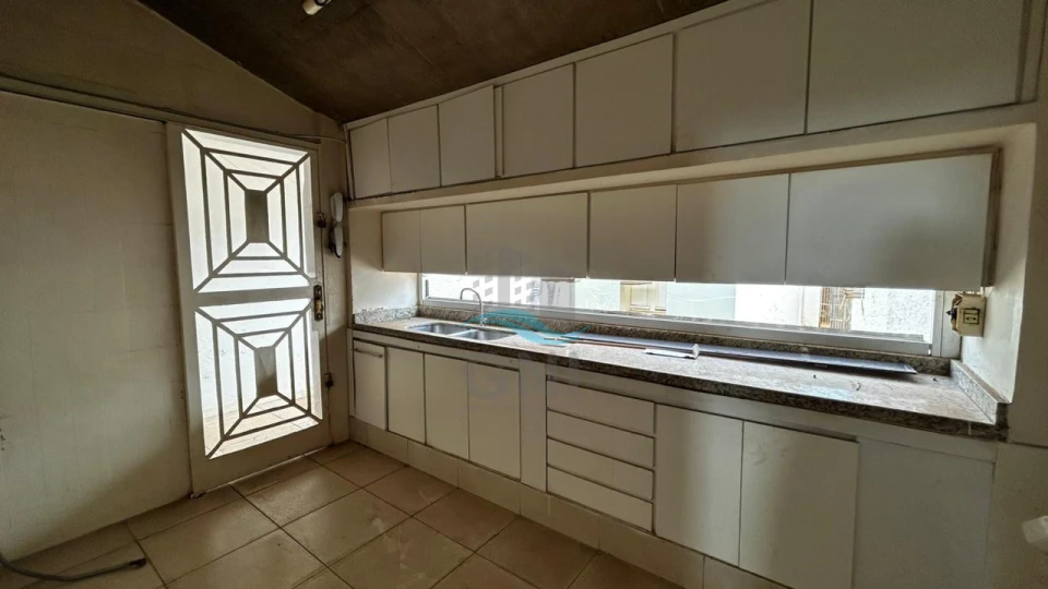 Imagens do imóveis CASA COMERCIAL PARA LOCAÇÃO - BAIRRO VITÓRIA