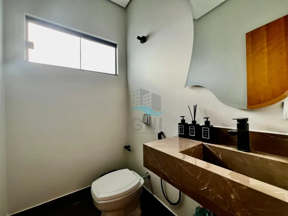 CASA A VENDA - RESIDENCIAL BELLEVIE