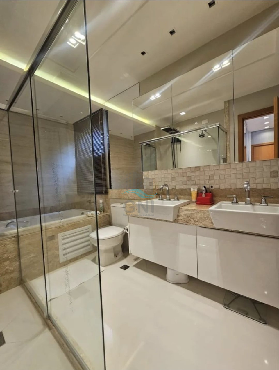 Imagens do imóveis APARTAMENTO A VENDA - EDIFÍCIO L' HARMONIE