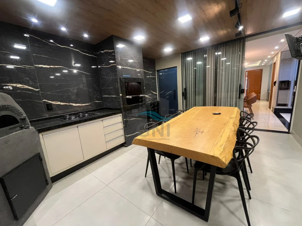 Imagens do imóveis CASA A VENDA - CONDOMINIO VILLAGE LA CORUNÃ