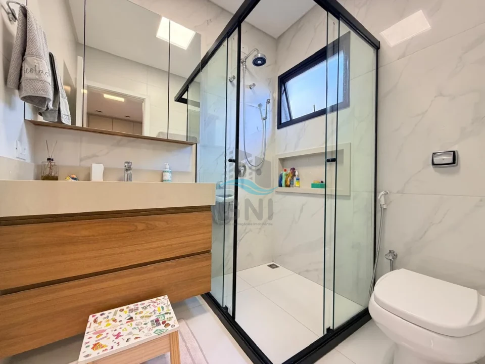 Imagens do imóveis CASA A VENDA - CONDOMÍNIO SUN LAKE RESIDENCE