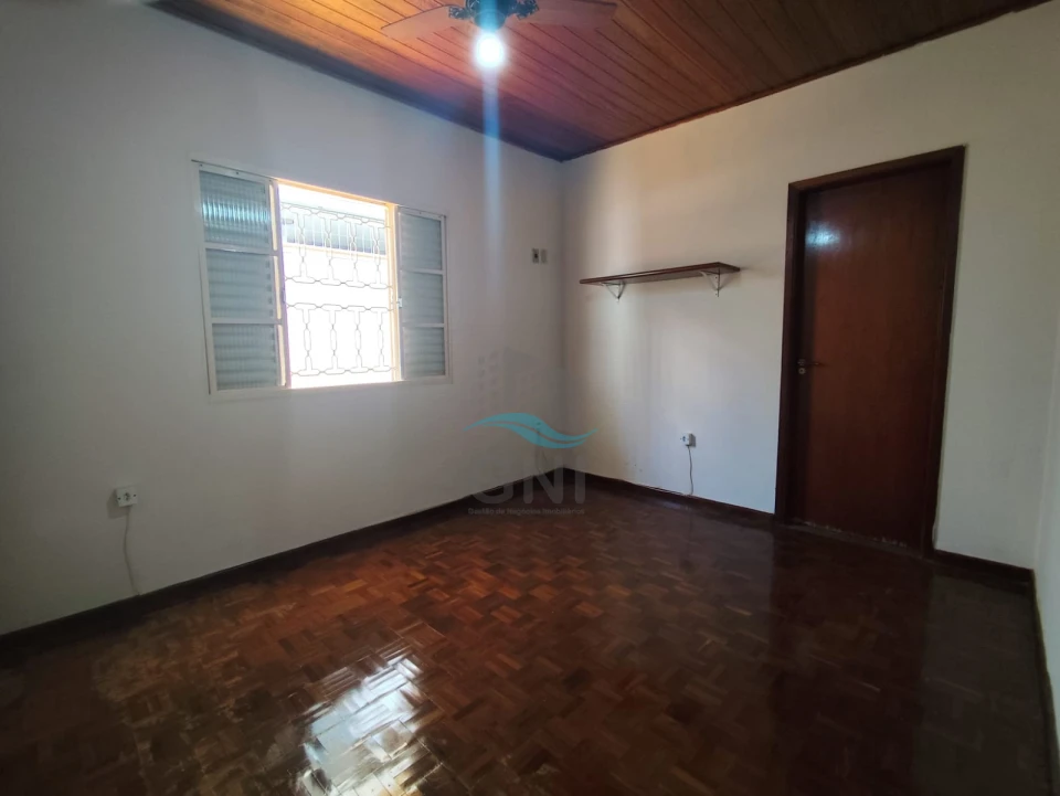 Imagens do imóveis CASA PARA LOCAÇÃO RESIDENCIAL/COMERCIAL - BAIRRO AURORA
