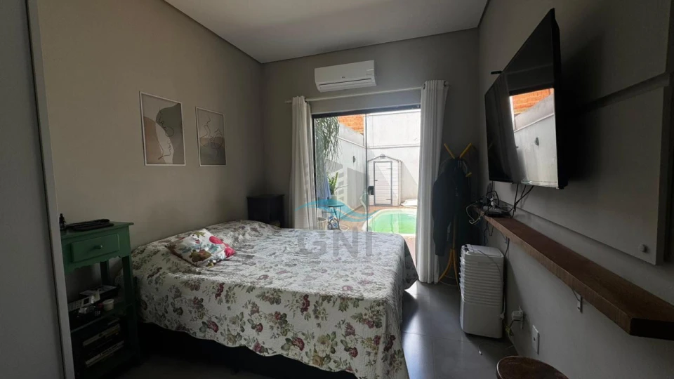 Imagens do imóveis CASA A VENDA - CONDOMINIO MORADA DAS FLORES ROSAS