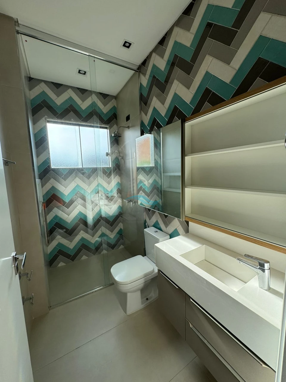 Imagens do imóveis CASA A VENDA - CONDOMÍNIO SUN LAKE RESIDENCE