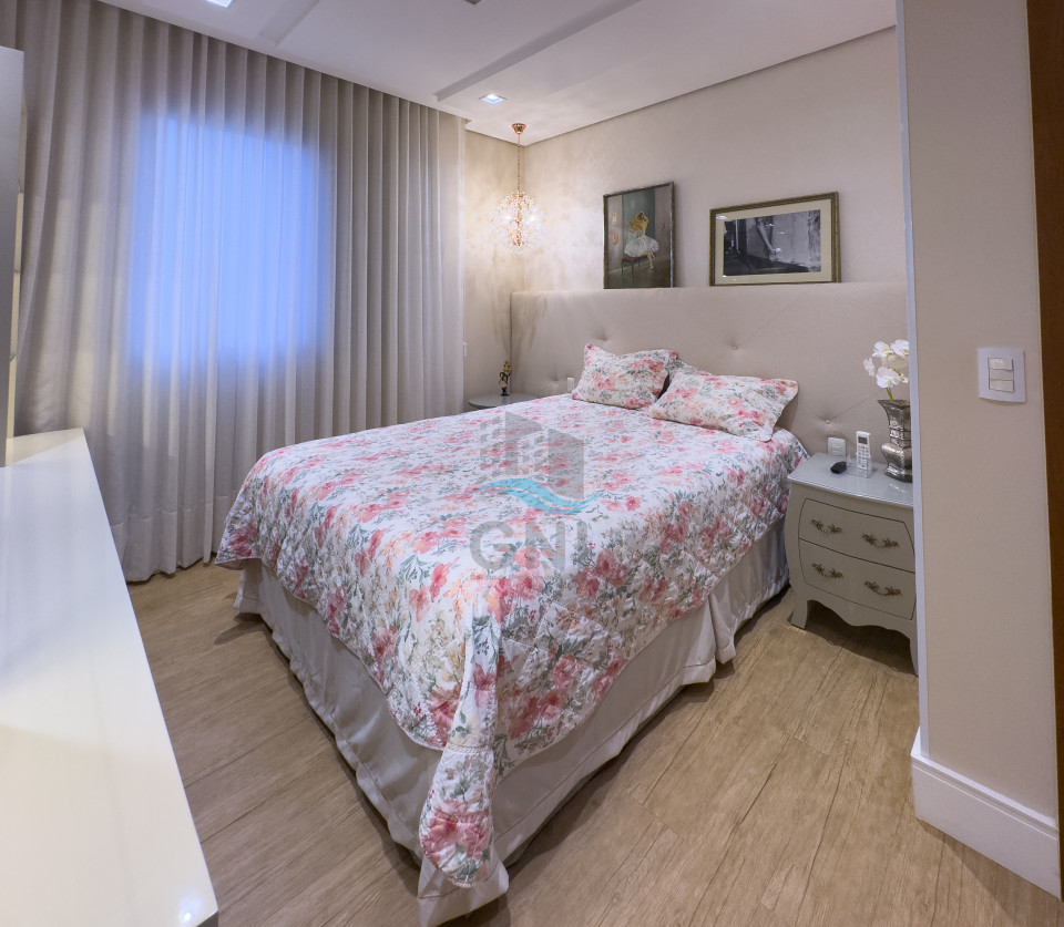 Imagens do imóveis CASA A VENDA - CONDOMÍNIO ROYAL TENNIS