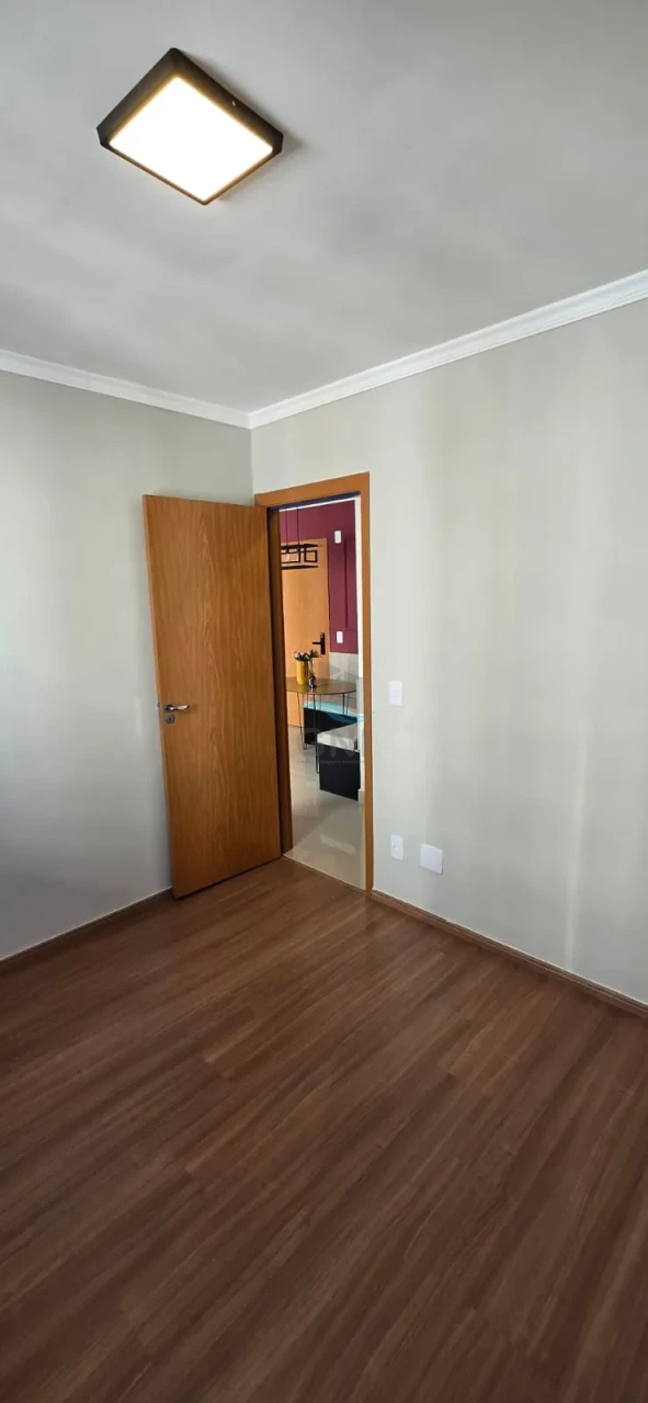 APARTAMENTO A VENDA - CONDOMINIO RESIDENCIAL LAGUNA MALAGA