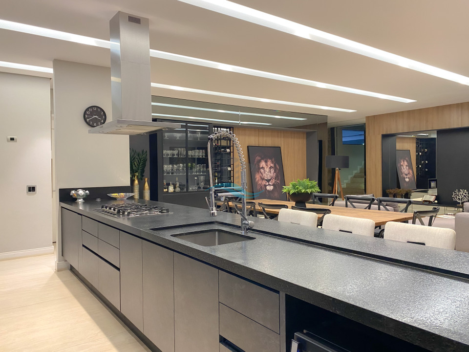 CASA A VENDA - CONDOMINIO ROYAL FOREST Imagens do imóveis CASA A VENDA - CONDOMINIO ROYAL FOREST