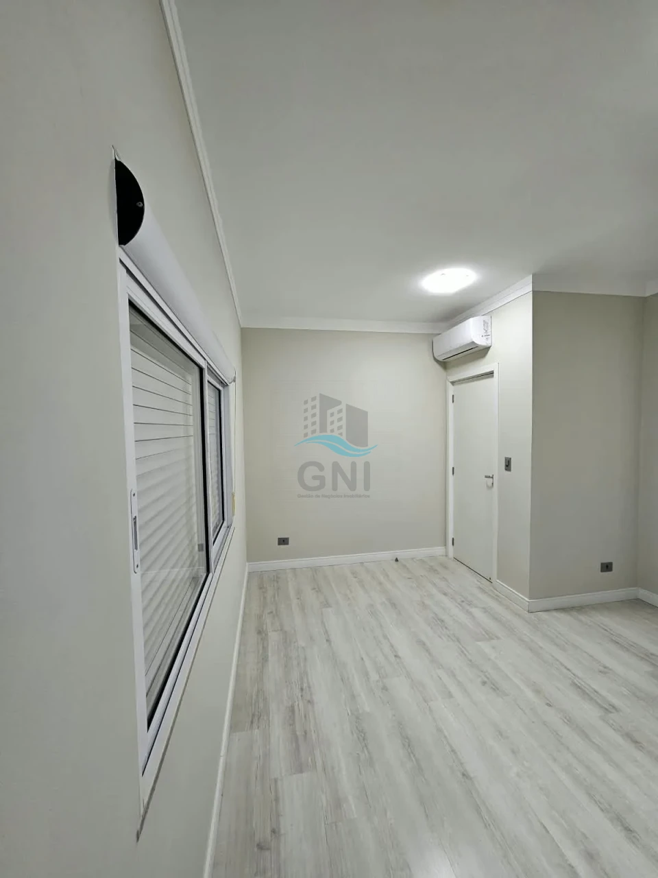 CASA SOBRADO A VENDA - JARDIM TOZZI