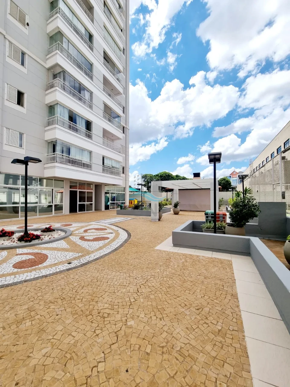 APARTAMENTO A VENDA - EDIFÍCIO SPLENDOR