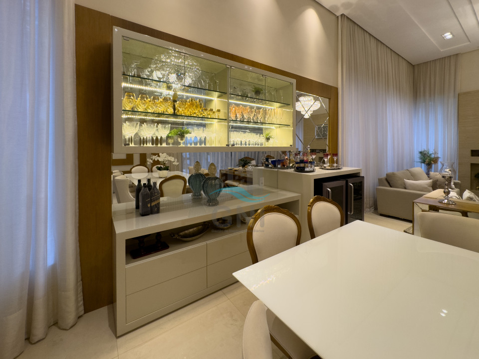 Imagens do imóveis CASA A VENDA - CONDOMÍNIO ROYAL TENNIS