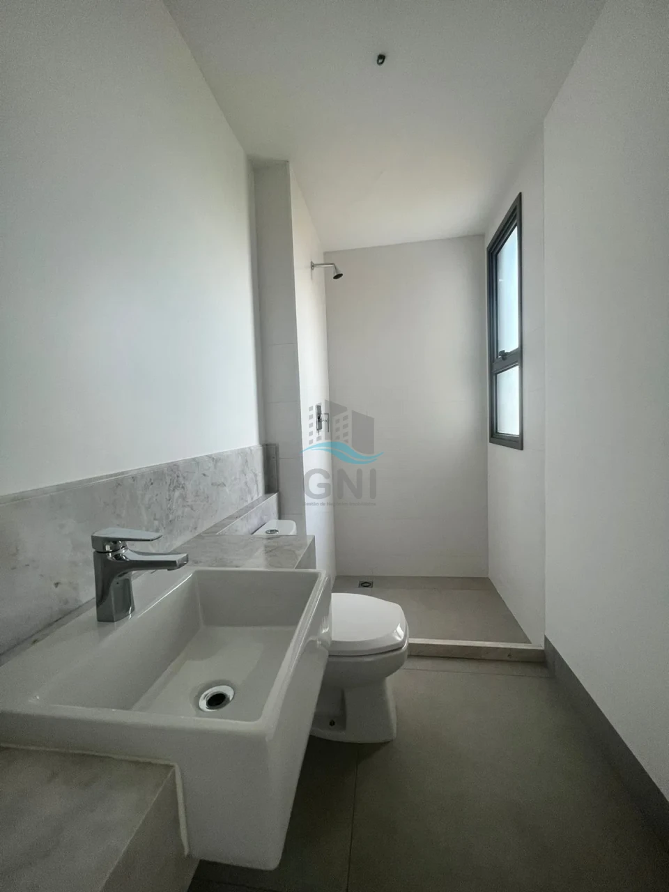 APARTAMENTO A VENDA - EDIFÍCIO LAKESIDE RESIDENCE