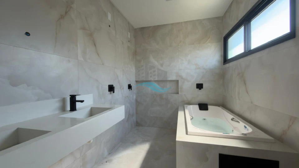 Imagens do imóveis CASA A VENDA - CONDOMINIO PARQUE TAUA ARAÇARI