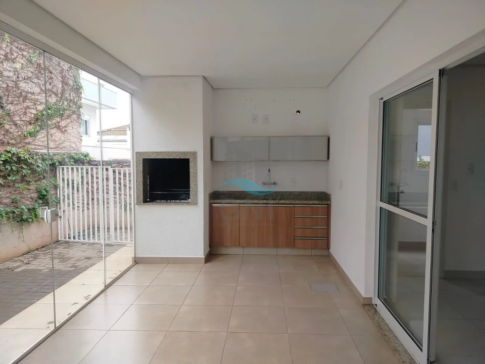 CASA PARA LOCAÇÃO - CONDOMINIO ROYAL MAISON
