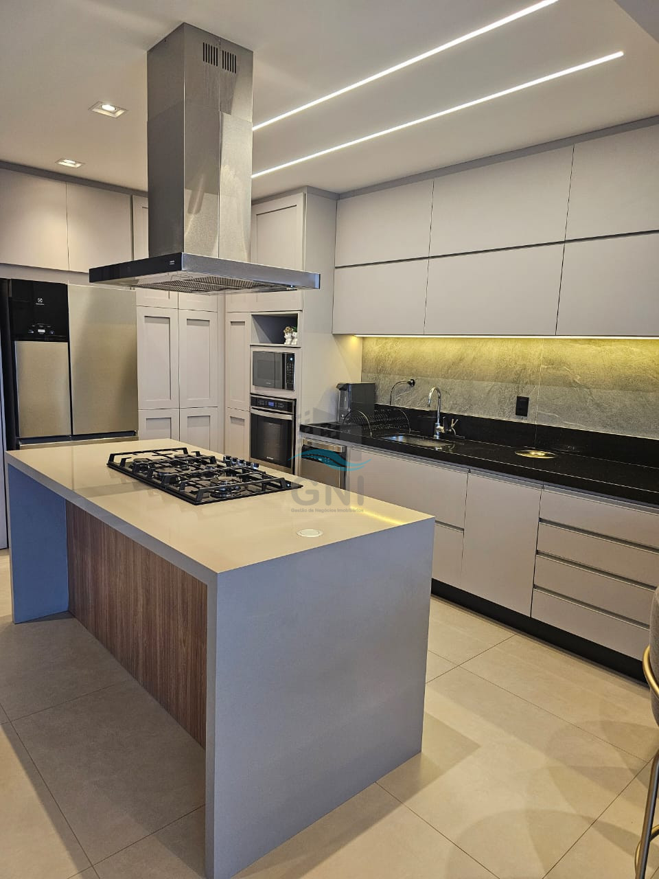 APARTAMENTO A VENDA - EDIFÍCIO TRIANON Imagens do imóveis APARTAMENTO A VENDA - EDIFÍCIO TRIANON