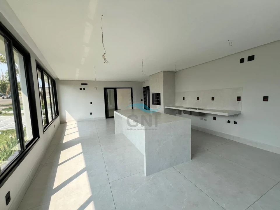 Imagens do imóveis CASA A VENDA - CONDOMÍNIO TAUÁ ARANGUA