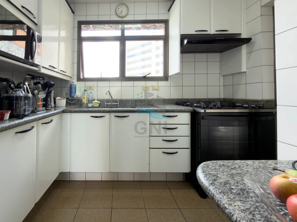 APARTAMENTO A VENDA - EDIFICIO CORAL GABLES - CENTRO