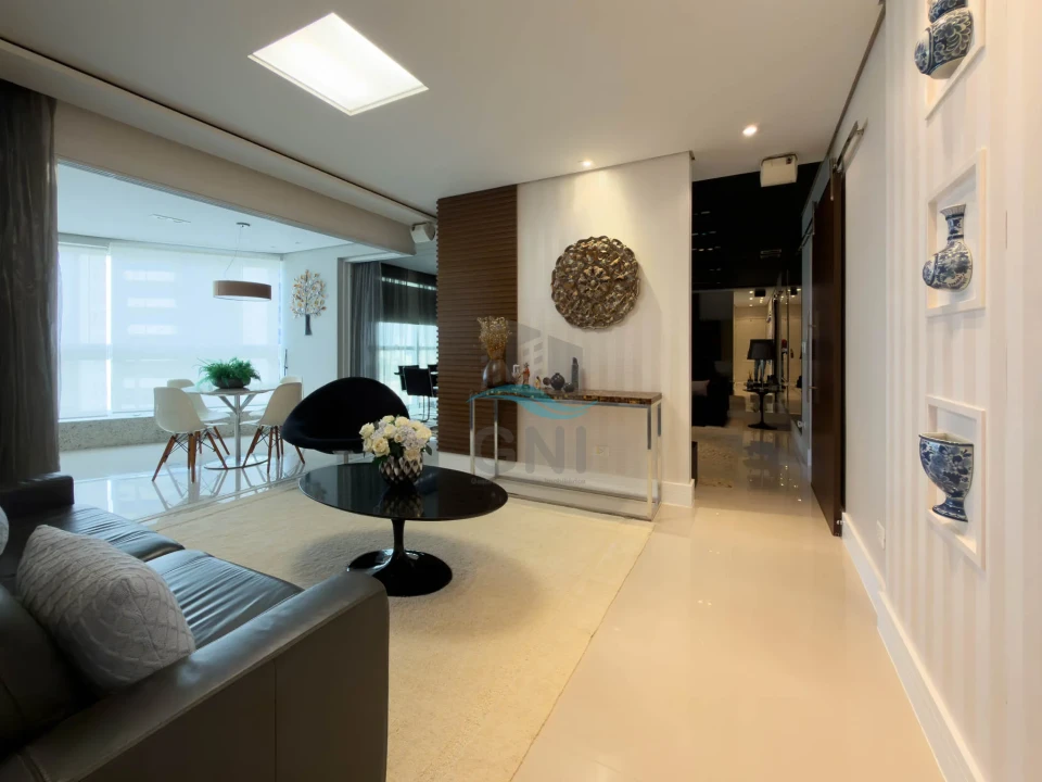 APARTAMENTO A VENDA - EDIFICIO PALAZZO DI CESARE