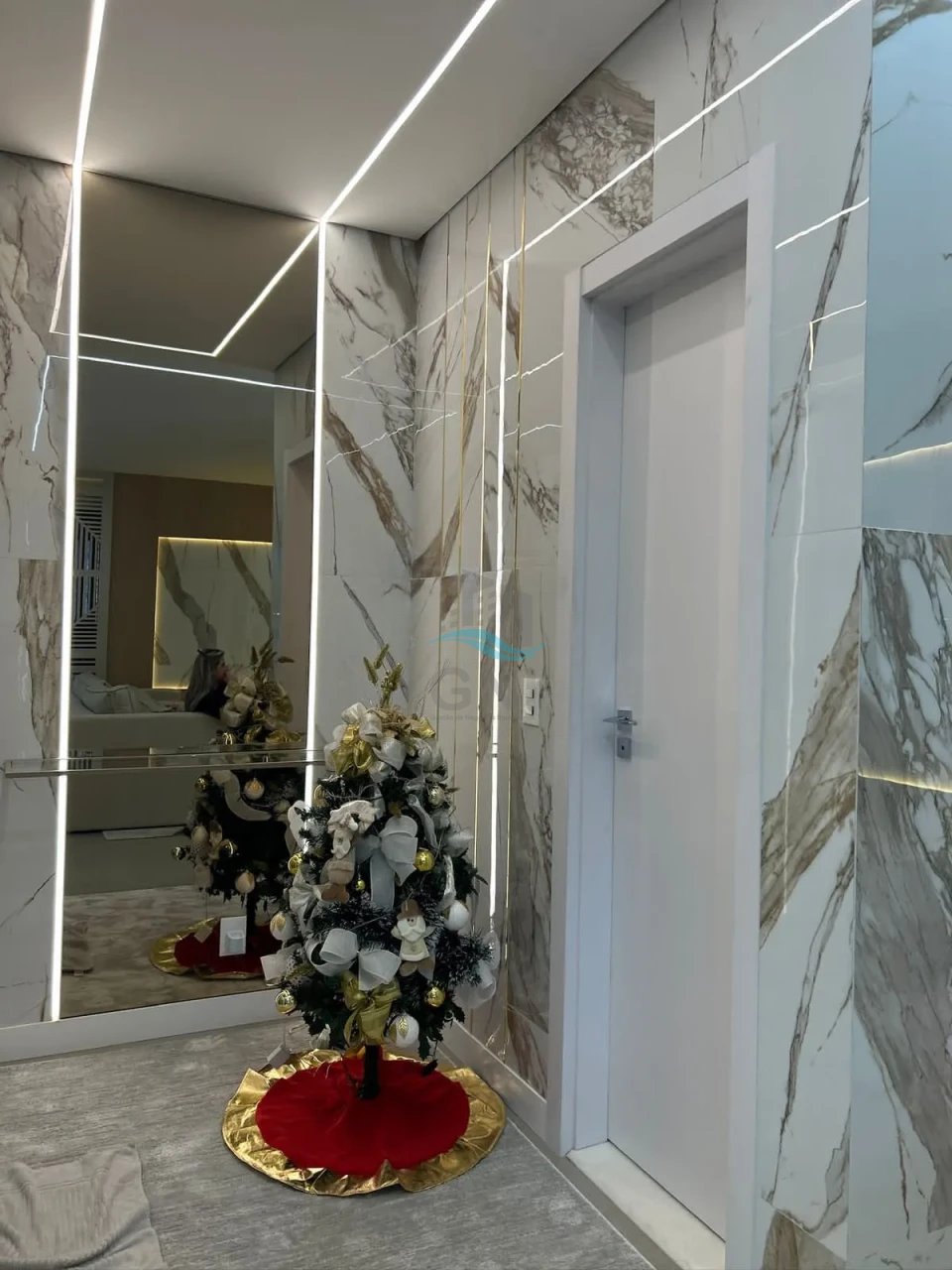 APARTAMENTO A VENDA - EDIFÍCIO TRIANON