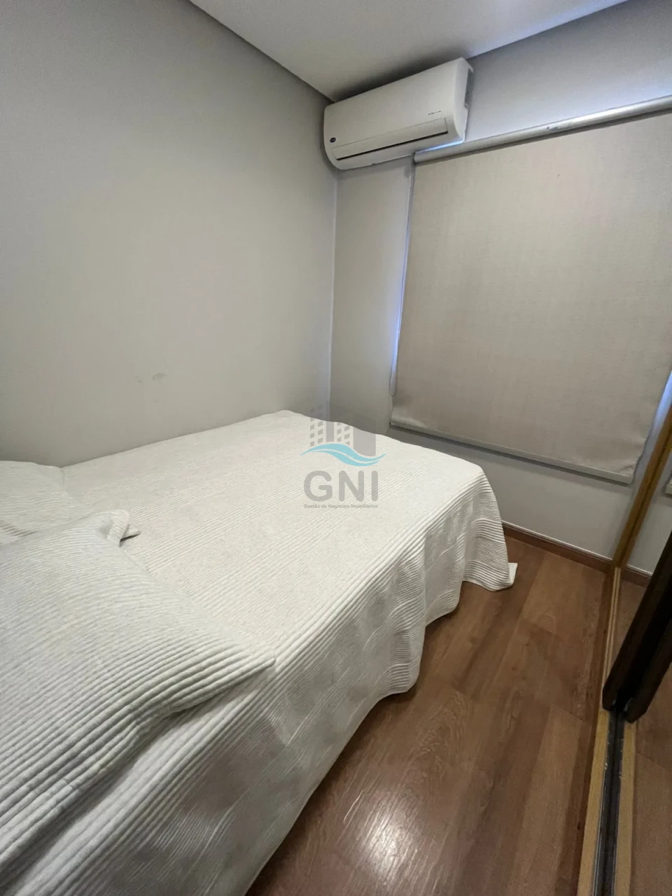 Imagens do imóveis CASA A VENDA - CONDOMINIO VILLAGE LA CORUNÃ