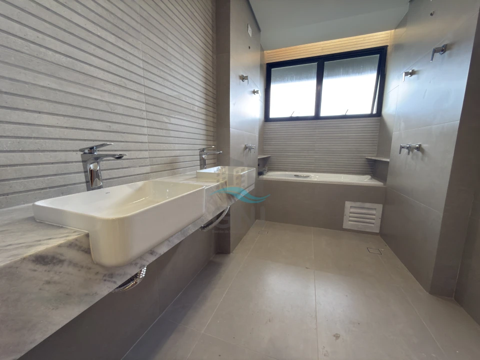 Imagens do imóveis CASA A VENDA - CONDOMINIO PARQUE TAUA ARANGUA