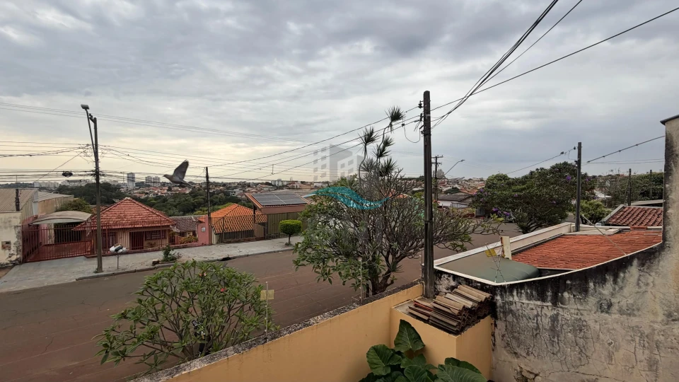 CASA A VENDA - BANCÁRIOS