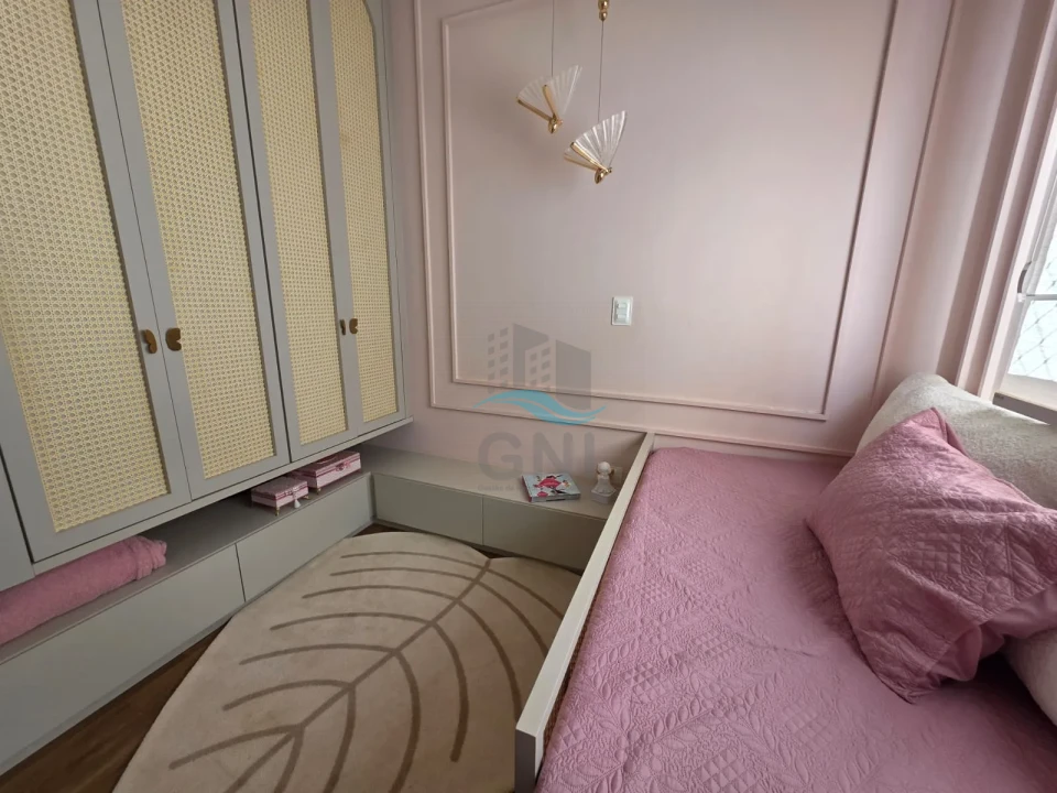 SOBRADO A VENDA - CONDOMINIO ARANGUA