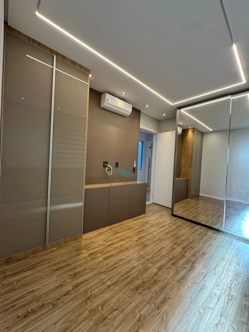 Imagens do imóveis CASA A VENDA - CONDOMÍNIO SUN LAKE RESIDENCE