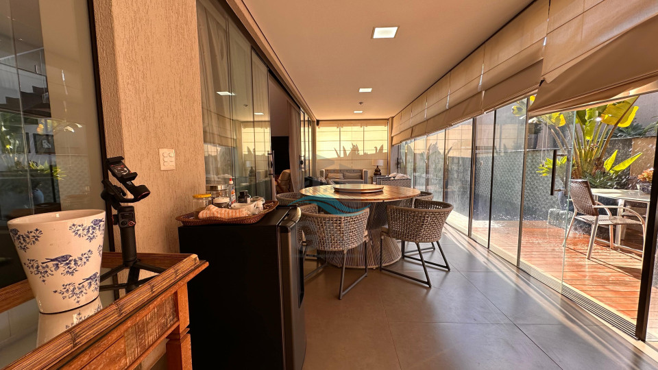 Imagens do imóveis CASA A VENDA - CONDOMINIO ROYAL PARK